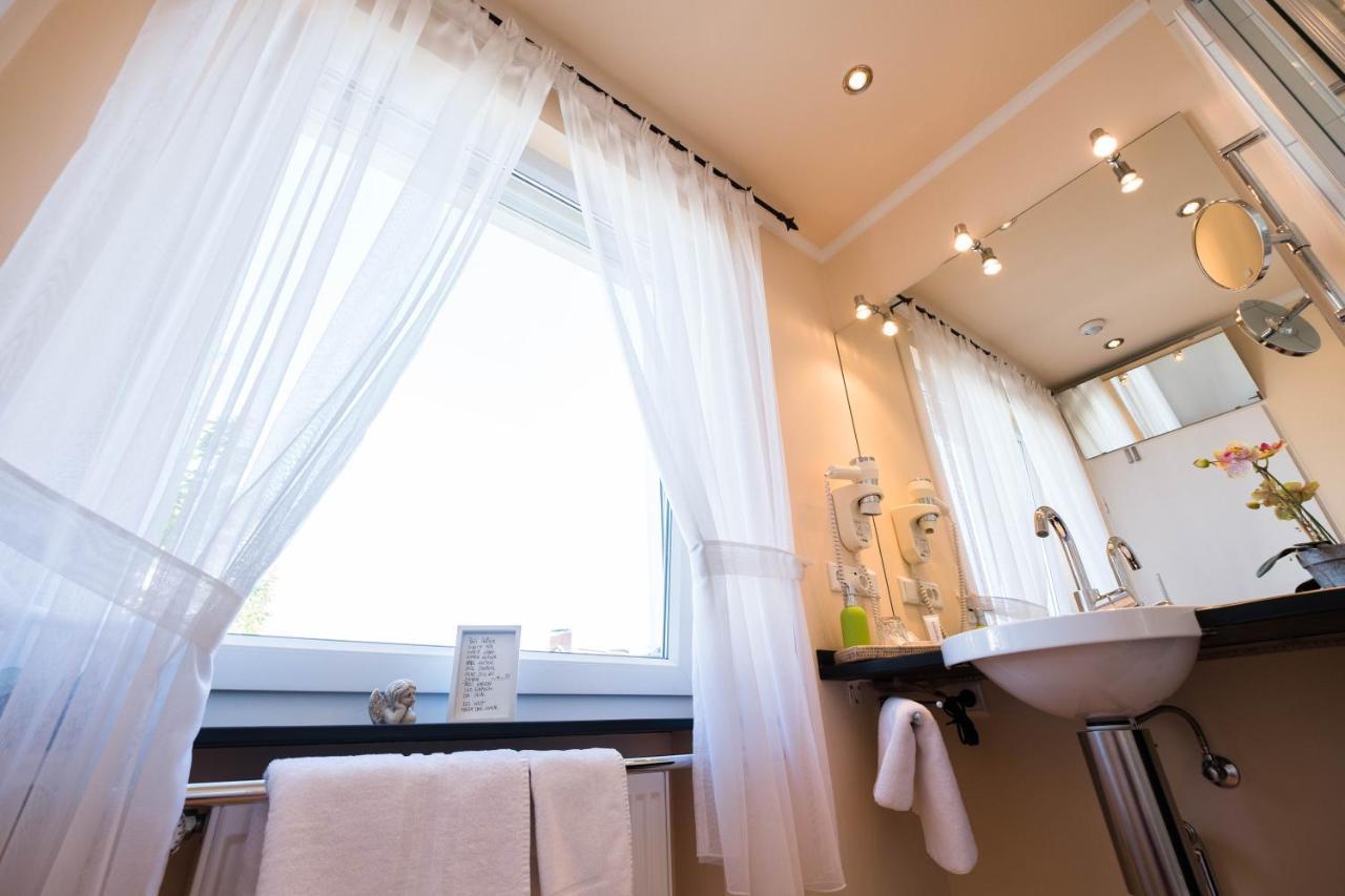 Hotel Zur Muehle 파더본 외부 사진